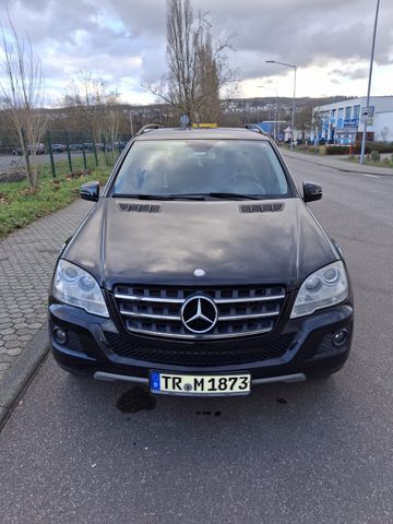 Mercedes-Benz ML 300 ML -Klasse CDI BlueEfficiency 4Matic