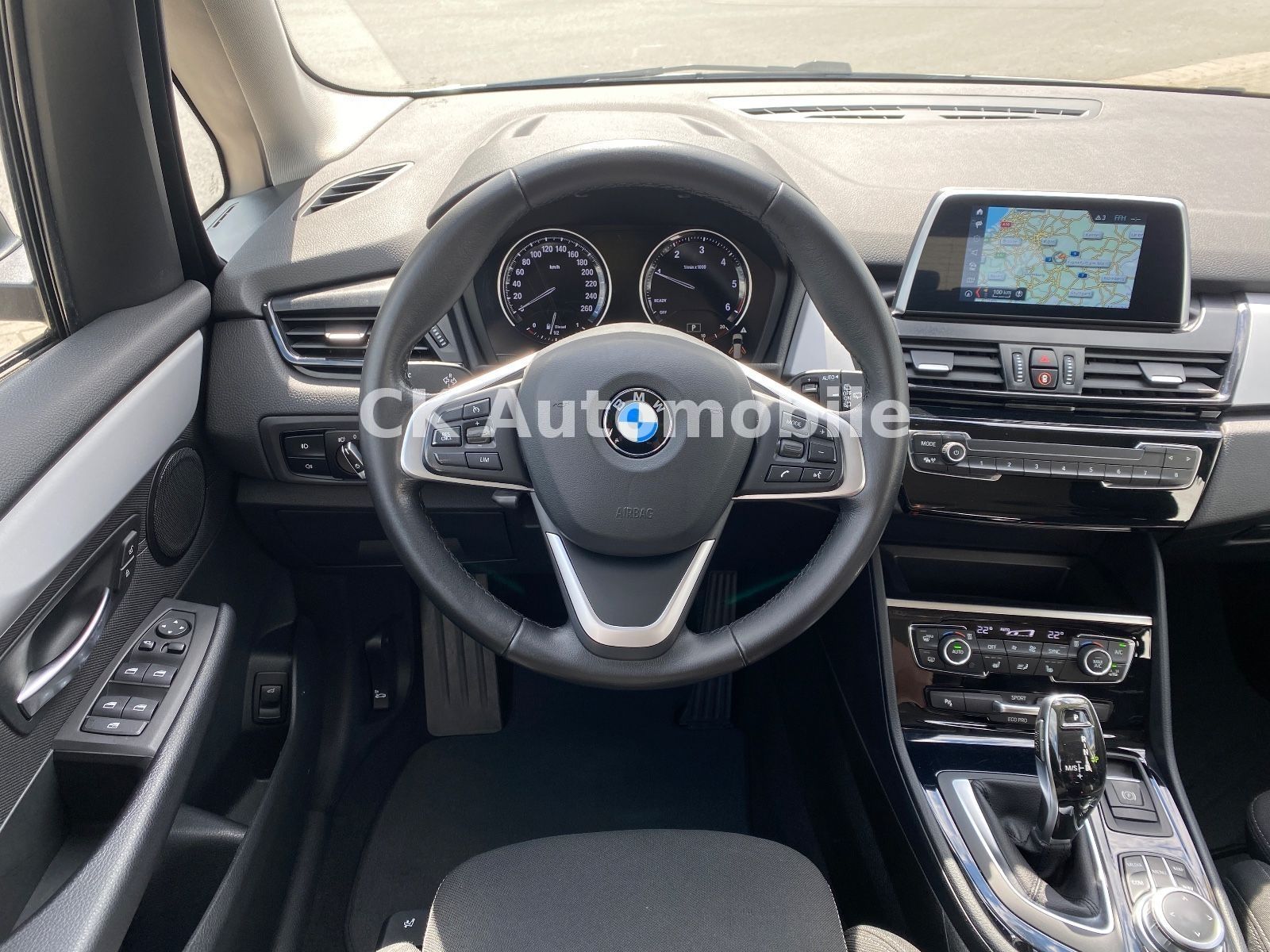 Fahrzeugabbildung BMW 216 d Gran Tourer Advantage/Automatik/Navi/PDC