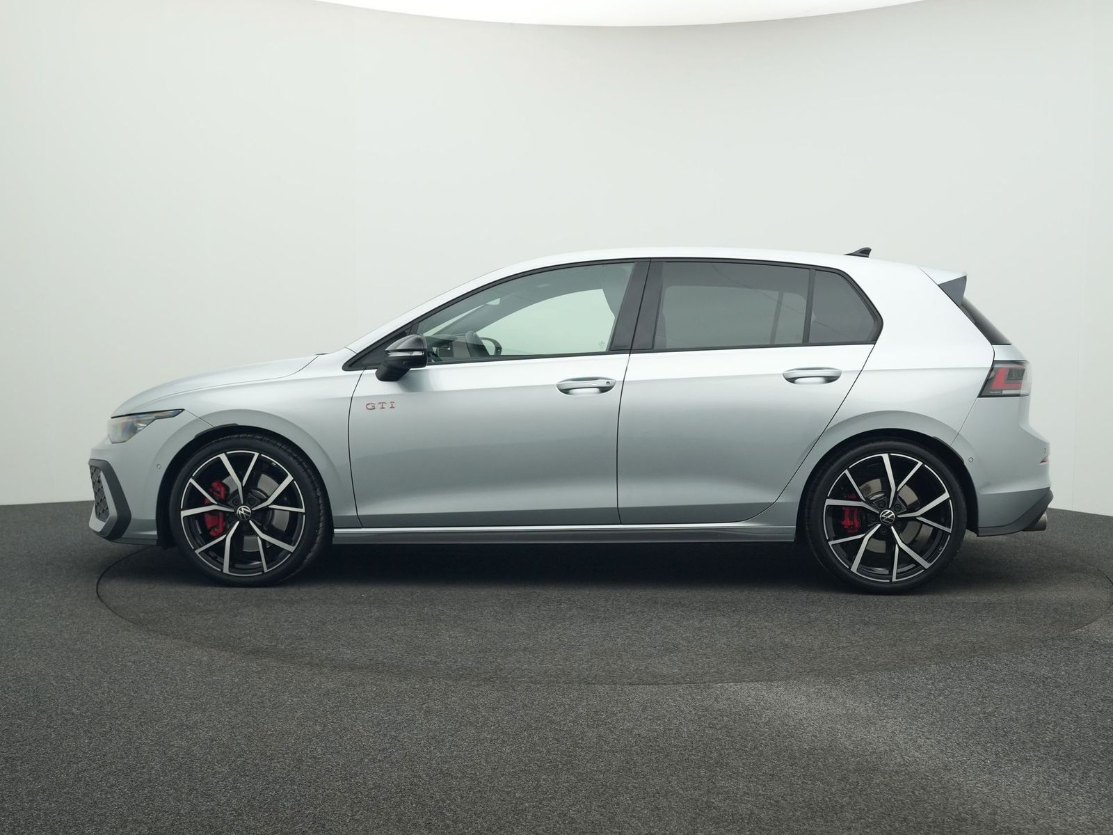 Volkswagen Golf 8 2.0 TSI DSG GTI IQ.LIGHT NAVI PANORAMA AR imagem 3