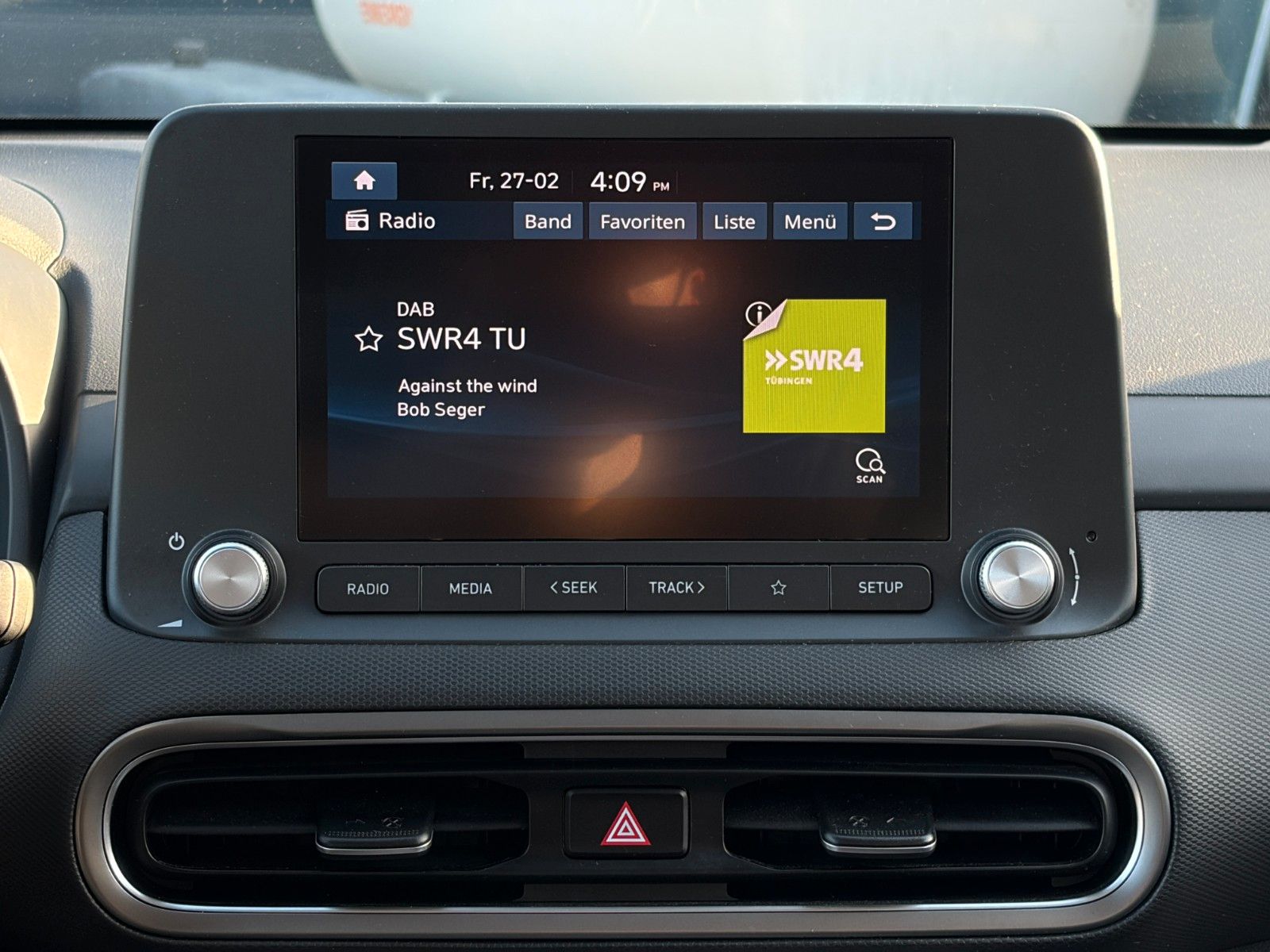 Fahrzeugabbildung Hyundai KONA E Select ACC LHZ SHZ LKAS PDC KAM CarPlay