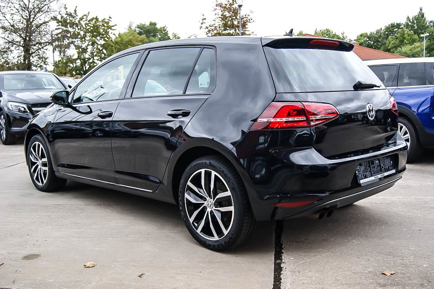 Fahrzeugabbildung Volkswagen Golf VII 1.4 TSI DSG Highl XENON PANORAMA KAMERA