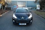 Peugeot 207 CC Cabrio-Coupe Platinum/ EURO5/ SHZ/ LEDER - Peugeot 207 Gebrauchtwagen in Nürnberg