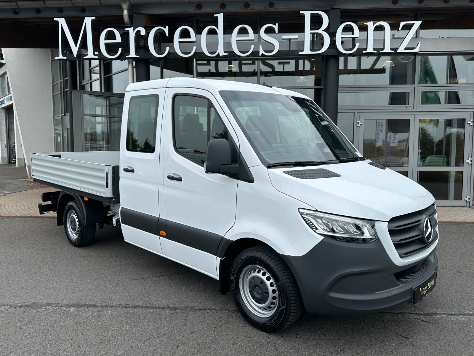 Fahrzeugabbildung Mercedes-Benz Sprinter 317 CDI 3665 9G DoKa AHK Klima