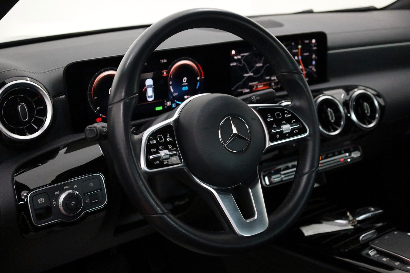 Fahrzeugabbildung Mercedes-Benz CLA 250e Coupe Progressive,T.Leder,Navi,Kamera