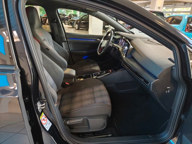 Golf VIII GTI*Matrix*Panorama*AHK*Black-Style