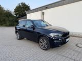 BMW X5 xDrive30d - - BMW X5 Gebrauchtwagen in Stuttgart