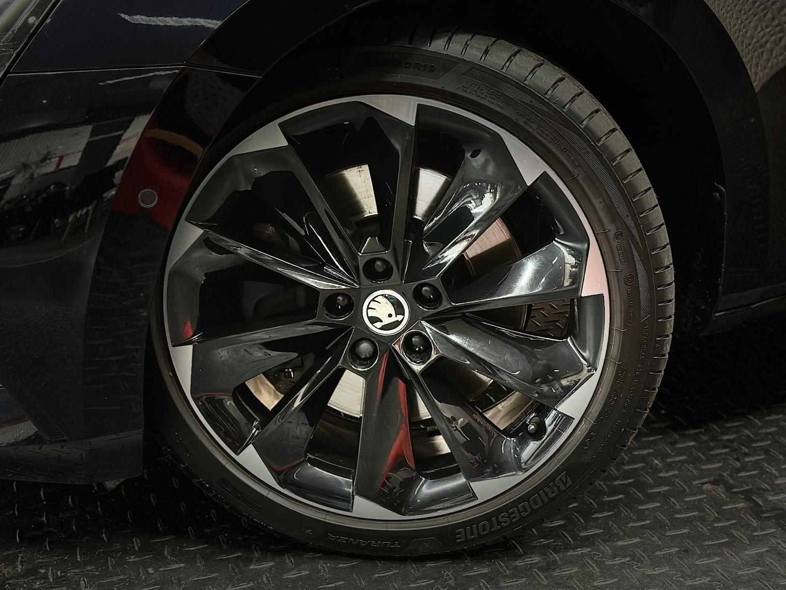 SKODA Superb 2.0TSI SPORTLINE 4x4* LED#4xSHZ#LH#FH#SH - Image 9