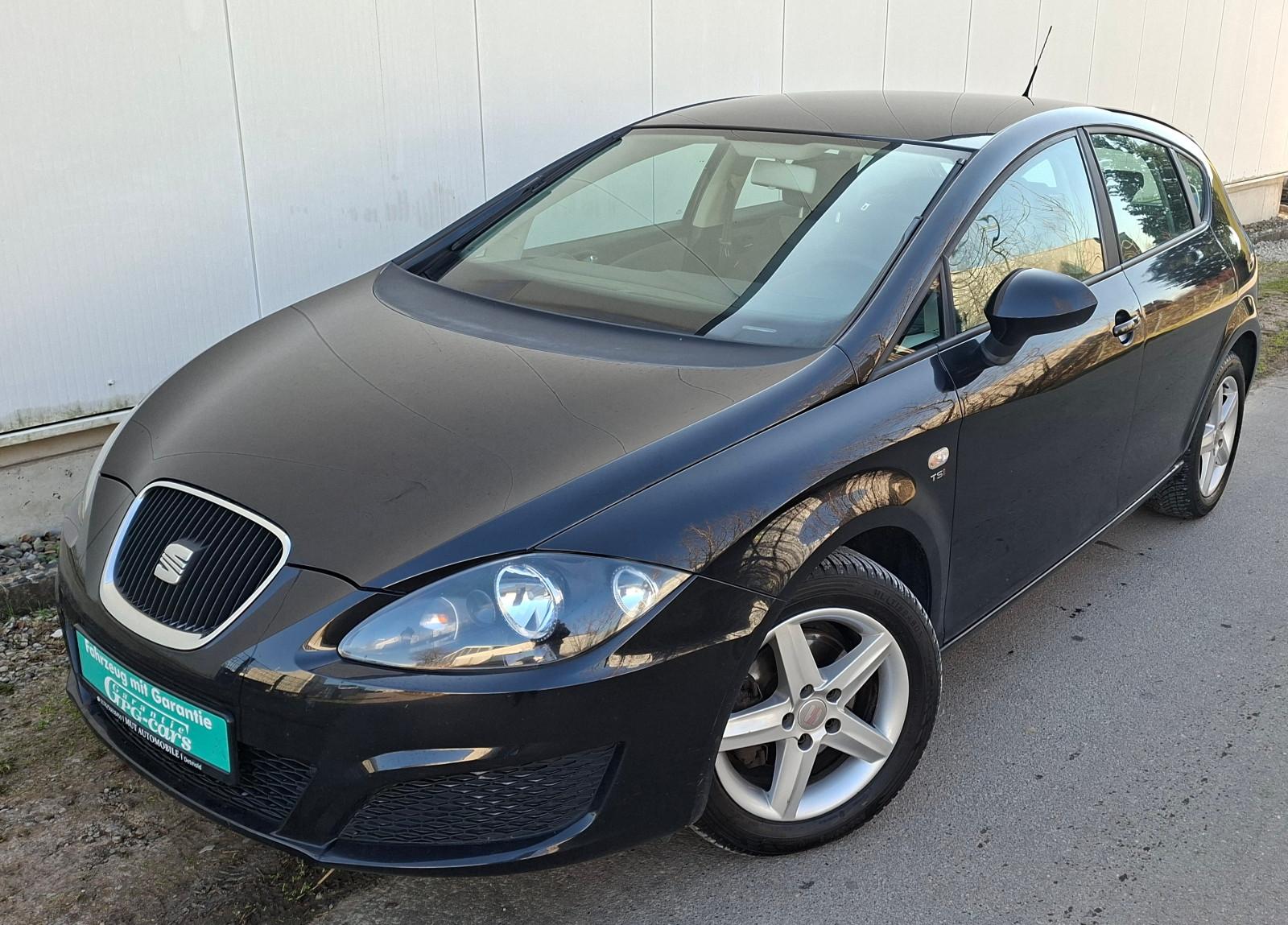 Seat Leon TÜV & KETTE & ALLWETTER NEU