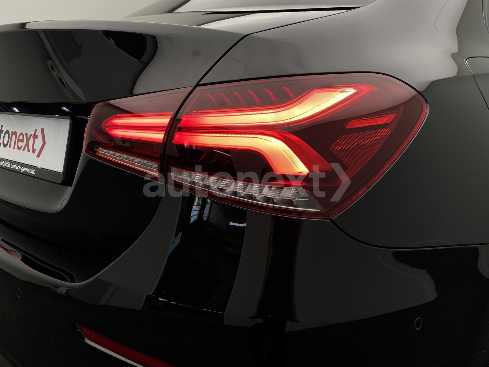 Mercedes-Benz A 250e Limo *2x AMG Line+Night* PANO+Distronic (