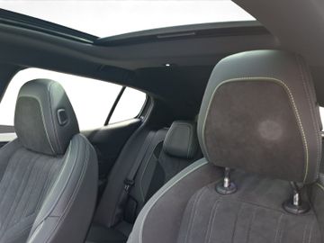 Peugeot 408 GT PT 130 Navi+SD+360°+SHZ+Carplay+LM+LED