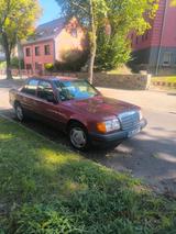 Mercedes-Benz Mercedes Benz E200E W 124 EZ 04/89 112.000km - Mercedes-Benz W124 aus dem Jahr 1989