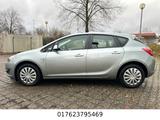 Opel Astra J Lim. 5-trg. Edition (ENERGY) - Opel Astra: Limousine, J