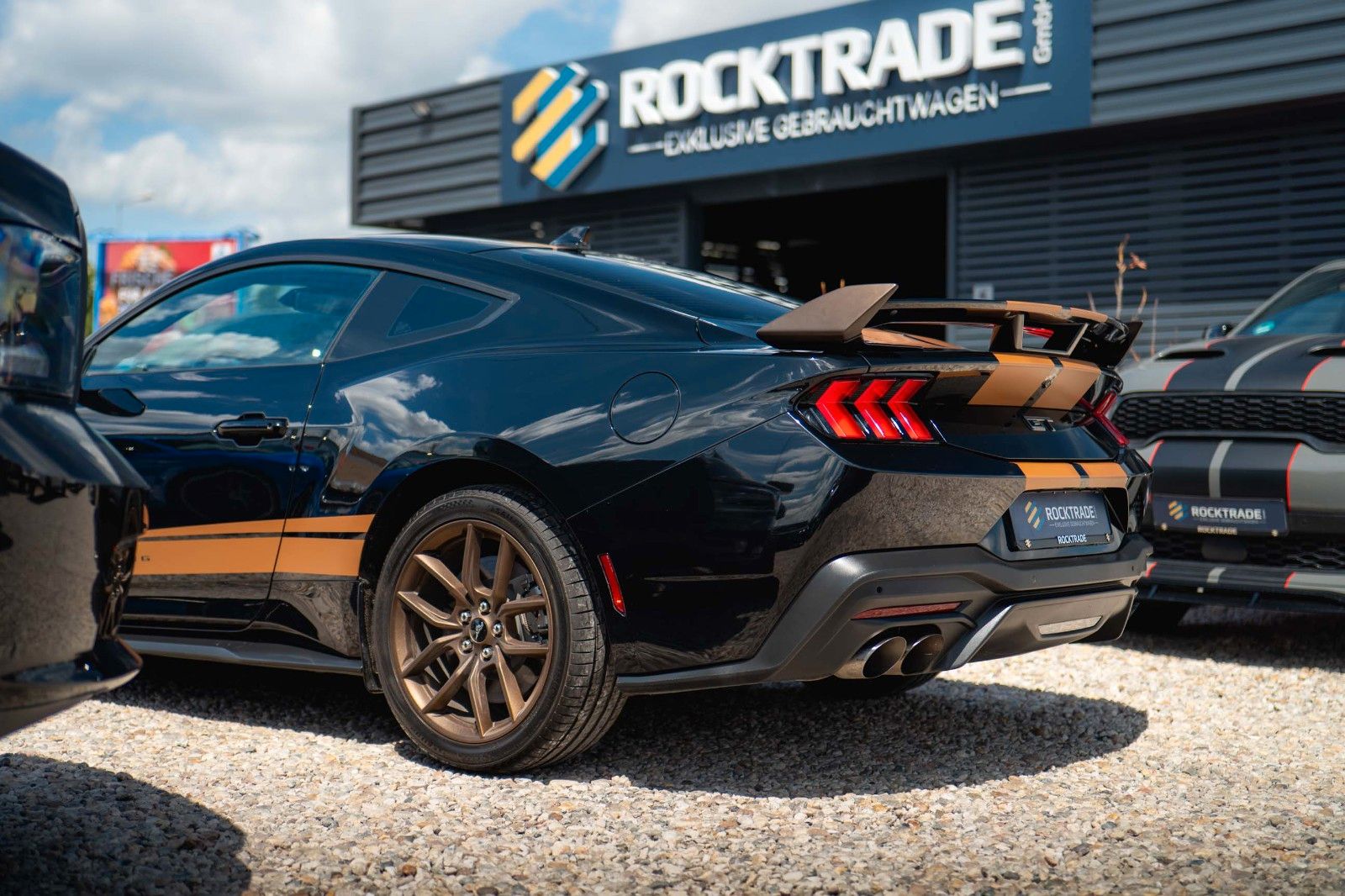 Fahrzeugabbildung Ford Mustang Fastback 5.0 Ti-VCT V8 Dark Horse 6-Gang