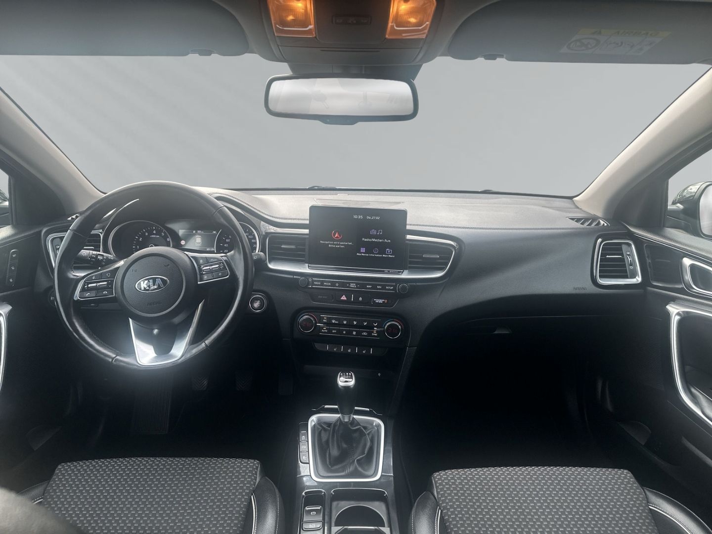 Fahrzeugabbildung Kia Ceed_sw Spirit 1.4 T-GDI TECH +Navi+Leder+Memory