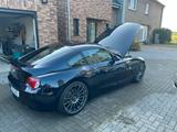 BMW Z4 Coupé 3.0si - - BMW Z4 mit Benzin-Antrieb: Sportwagen