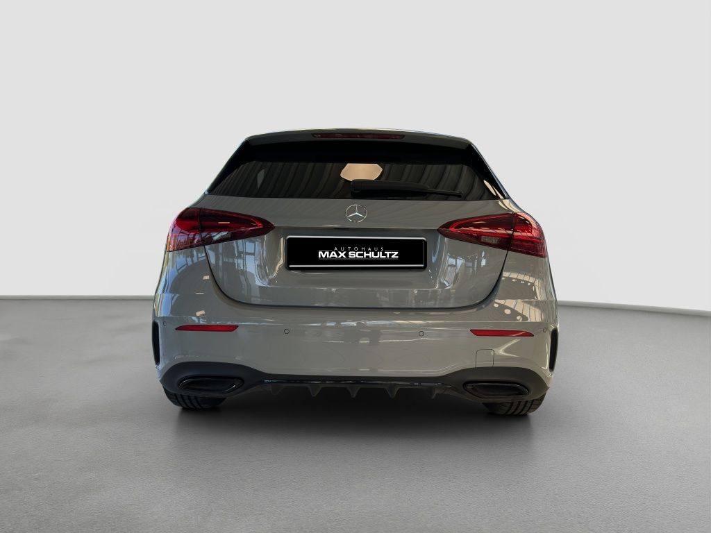 Fahrzeugabbildung Mercedes-Benz A 200 AMG Line*Night Paket*Kamera*KEYLESS-GO
