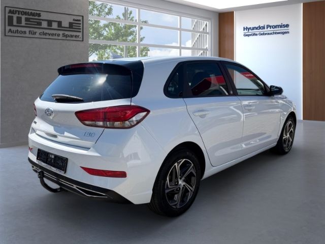 Fahrzeugabbildung Hyundai i30 1.0 Edition 30 +KLIMA+CARPLAY+RFK+PDC+SHZ+UV