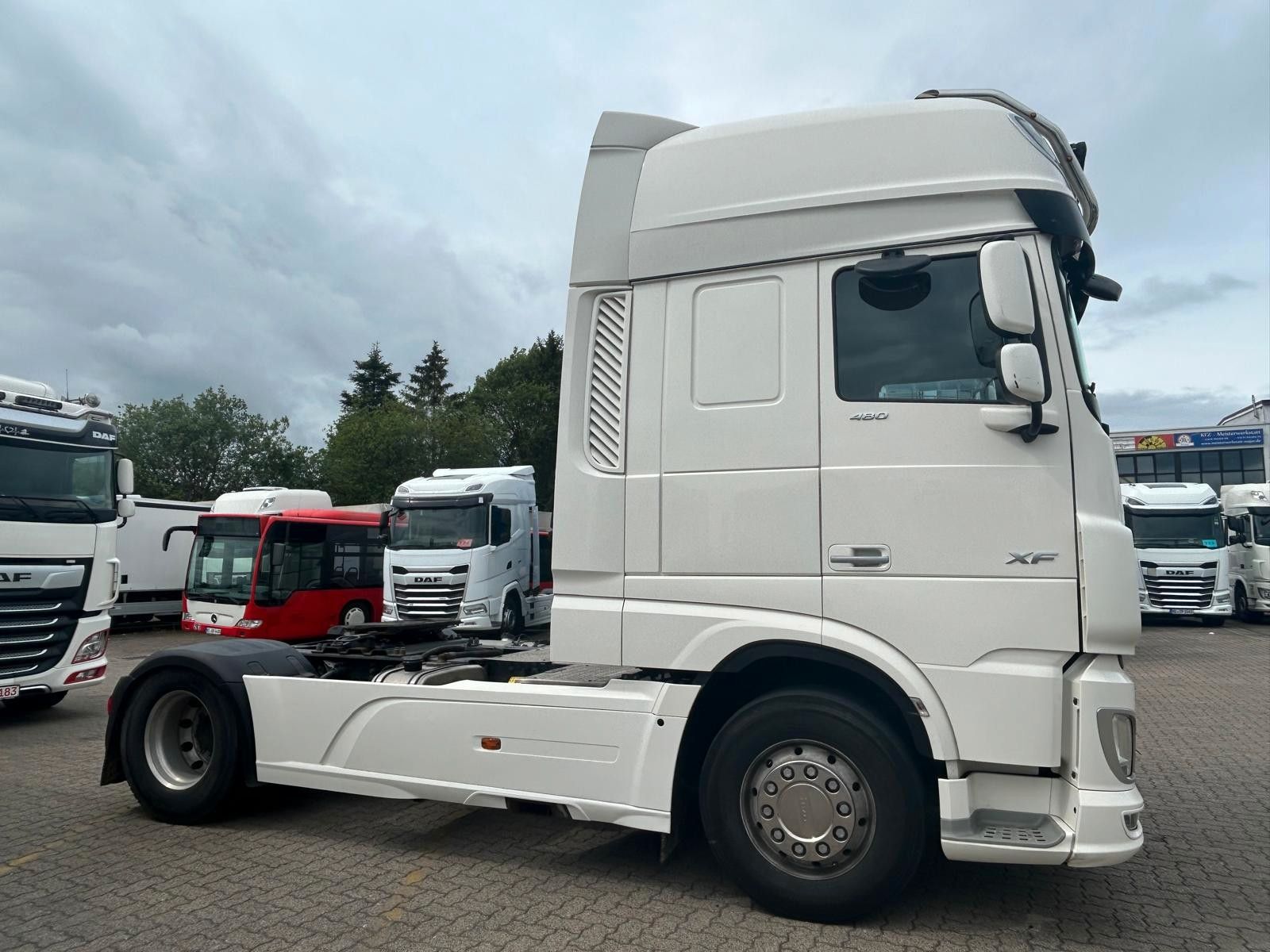 Fahrzeugabbildung DAF XF 480 FT, Intarder