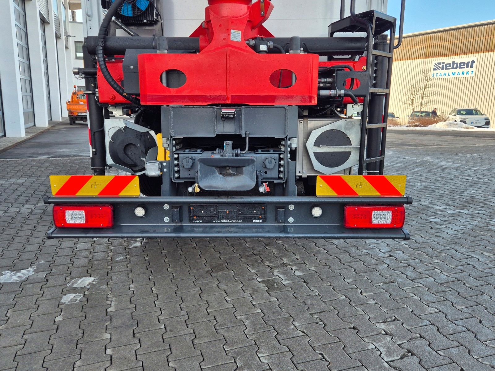 Fahrzeugabbildung Iveco X-Way 530 6x2 Palfinger PK 20.501L TEC3 Navi