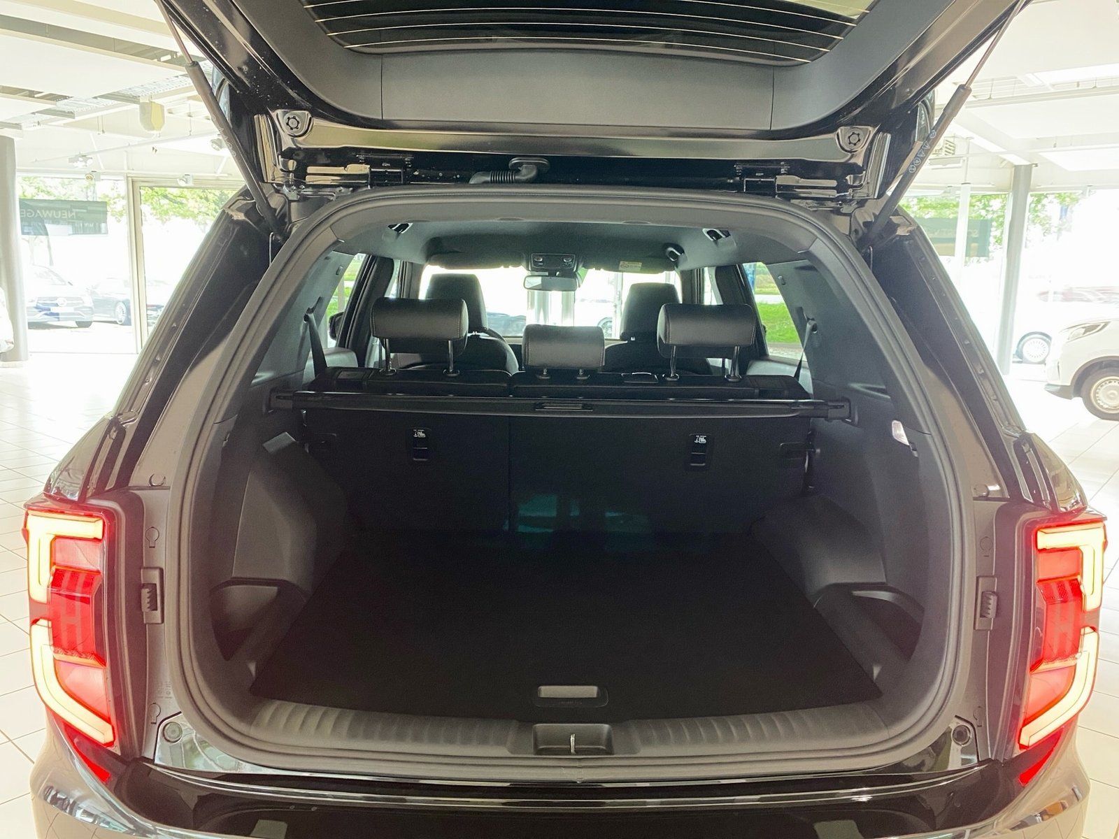 Fahrzeugabbildung KGM Torres Hybrid Essential Kamera*ACC*Navi*Sitzh.*