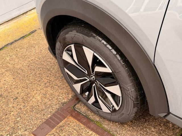 Fahrzeugabbildung Nissan Juke 1.6 Hybrid Sitzhz*Carpl.AA+Kamera