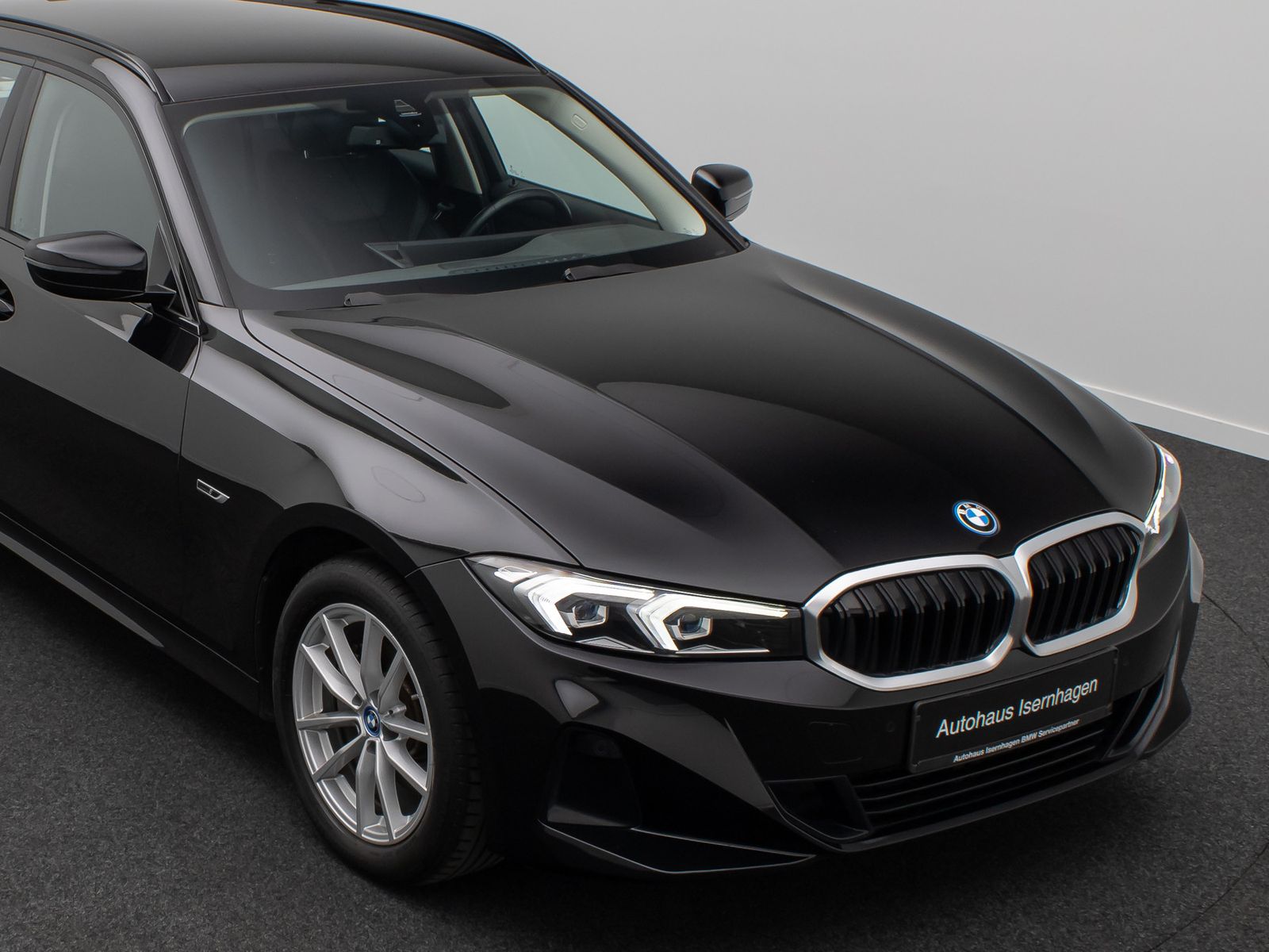 Fahrzeugabbildung BMW 330e DAB Widscreen Geschwindigkeitsreg Sport PDC