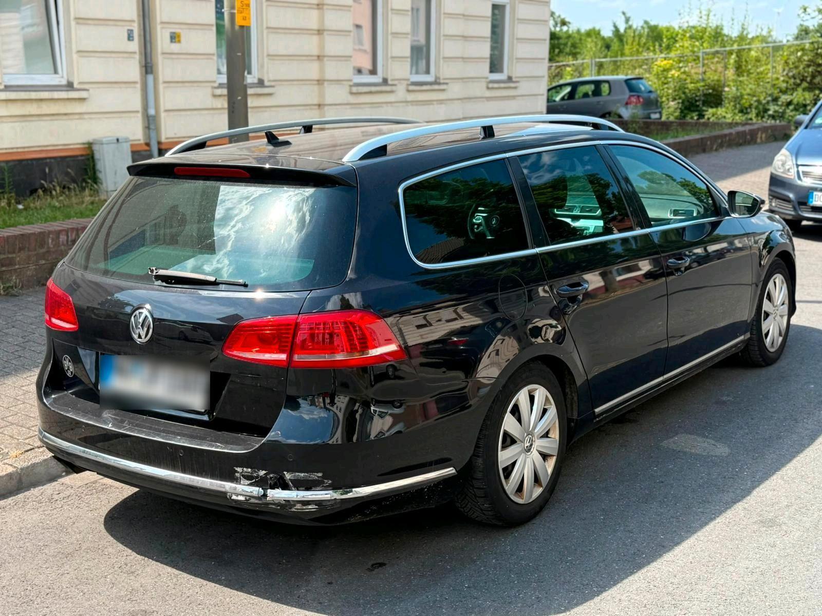 Volkswagen Passat 2014 — interior