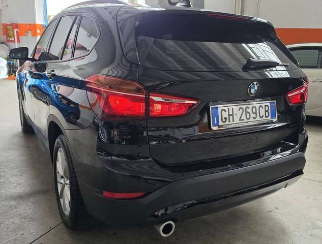 BMW X1 X1 sdrive18i Advantage 136cv imagem 3