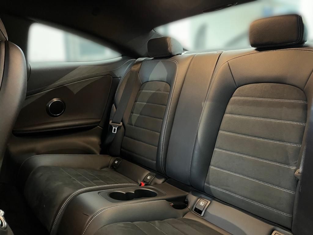Fahrzeugabbildung Mercedes-Benz C 180 Coupé AMG AHK Navi LED SHZ KAM