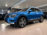Volkswagen Tiguan 2.0TSI DSG 4MOTION Highline LED AHK DIGIT - : Allradantrieb, Geländewagen
