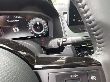 Nissan Qashqai Tekna 4x4*HUD*Pano*Navi*Leder*LED*ACC*