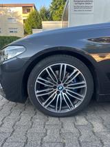 BMW 530i *HUD*SitzBel*LED*Voll* - BMW 530 mit Benzin-Antrieb: Limousine