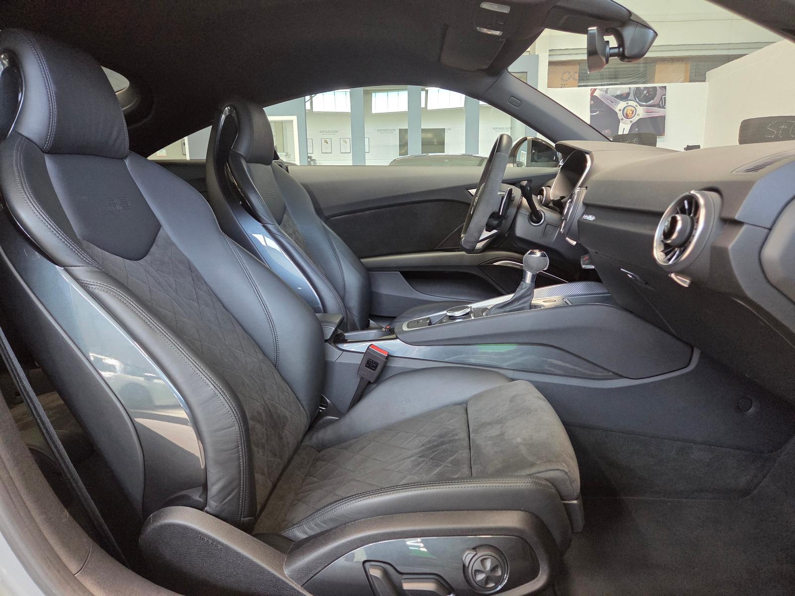Audi TT RS/Bang-Olufsen/Rückfahrkamera/Sport-AGA/500€