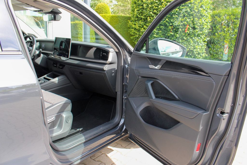 VW Tayron Life 2,0 I TDI/ AHK/ IQ DRIVE/ AWD / ACC VW Tayron Life 2,0 I TDI/ AHK/ IQ DRIVE/ AWD / ACC