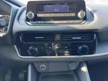 Nissan Qashqai Visia1.3 DIG-T 140 PS LEDSITZHEIZUNGDA