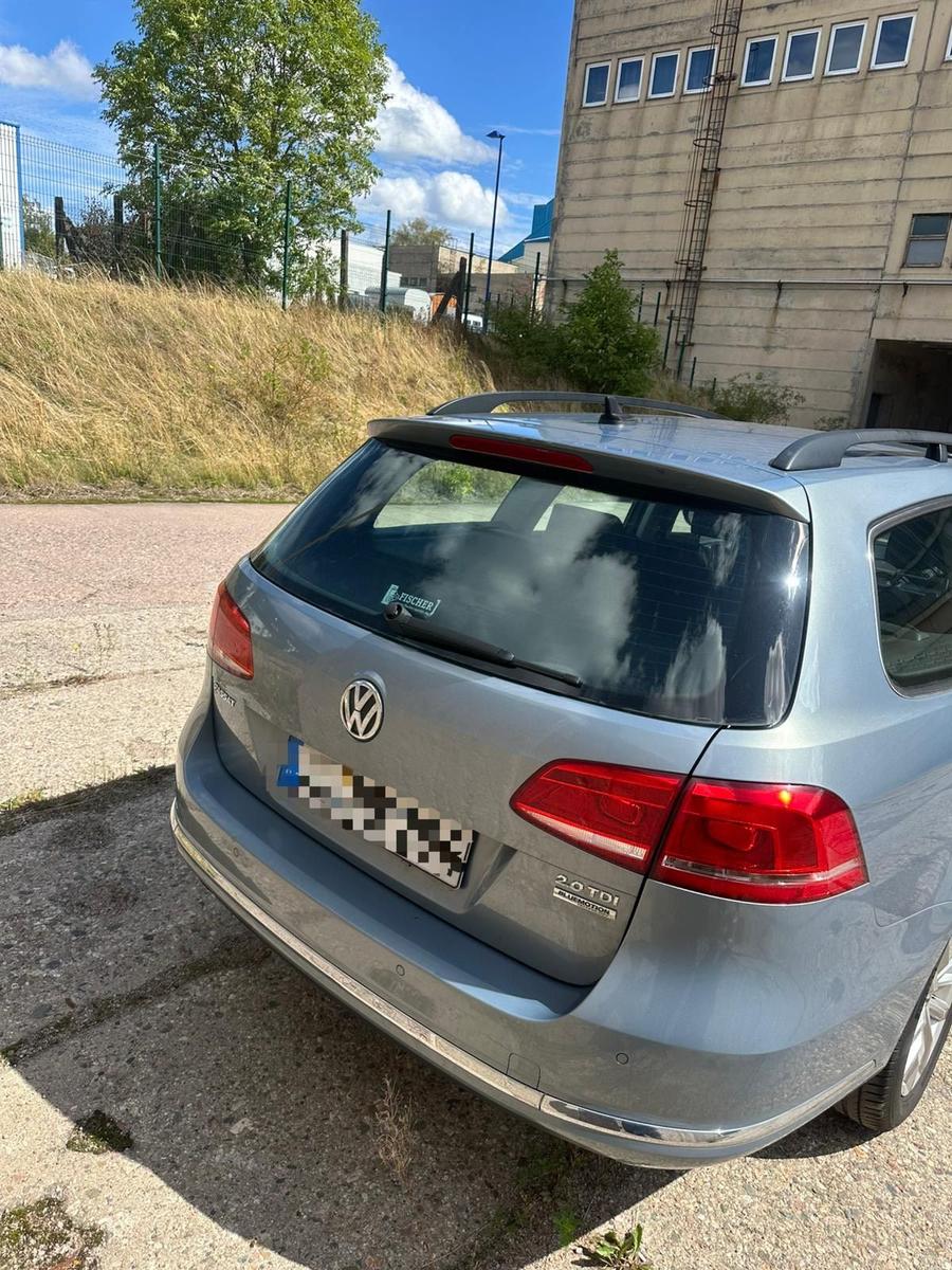 Volkswagen Passat 2013 — engine 140 HP (103kW)