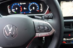 Fahrzeugabbildung Volkswagen T-Cross R-Line/Life DSG Navi Klima SHZ VC ACC!