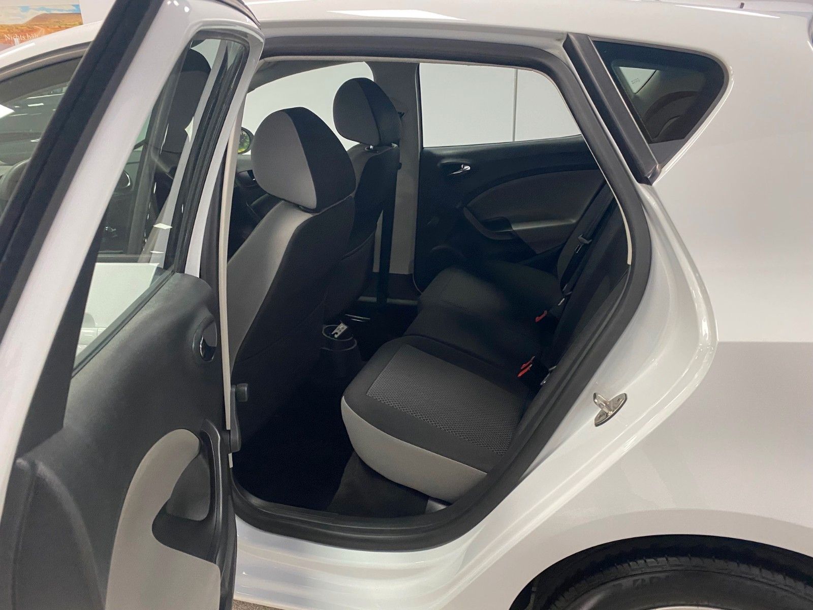 Fahrzeugabbildung SEAT Ibiza 1.0 TSI Style+Checkheft+Freisprech+Tempoma