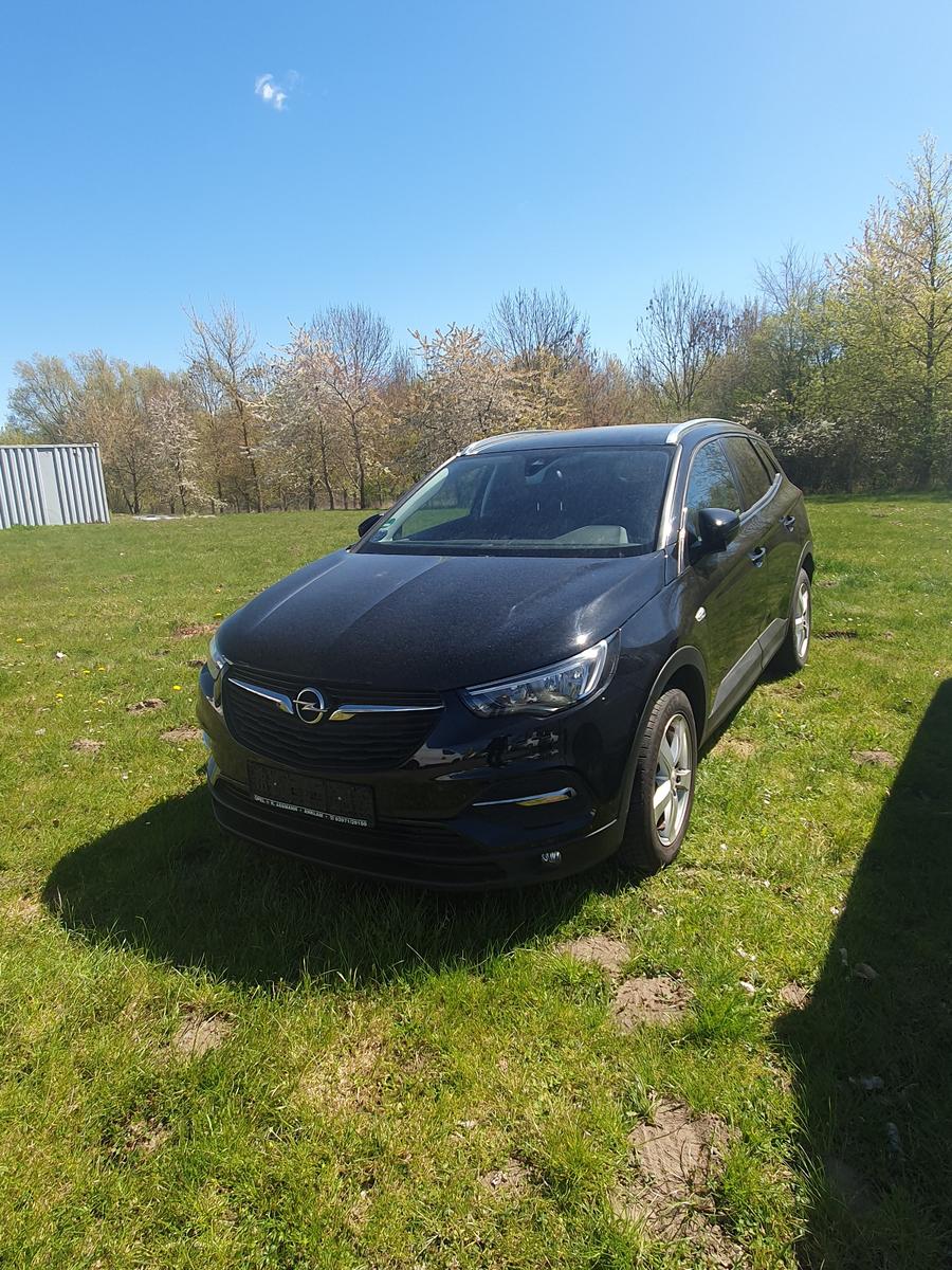 Opel Grandland (X) 1.2 Edition