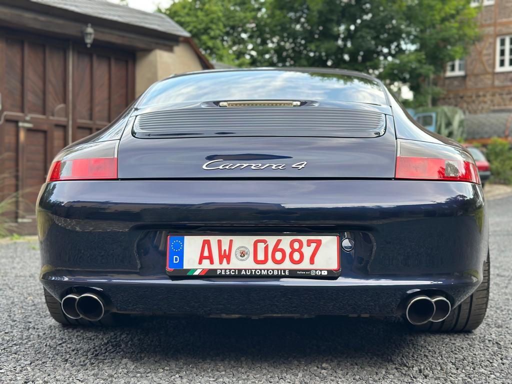 Porsche 996