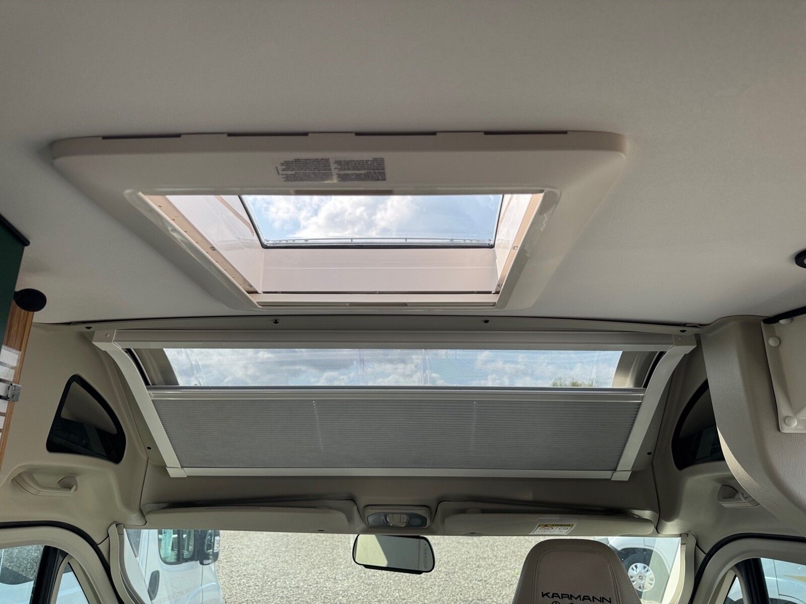 Fahrzeugabbildung Karmann Dexter DE 600 Concept Paket