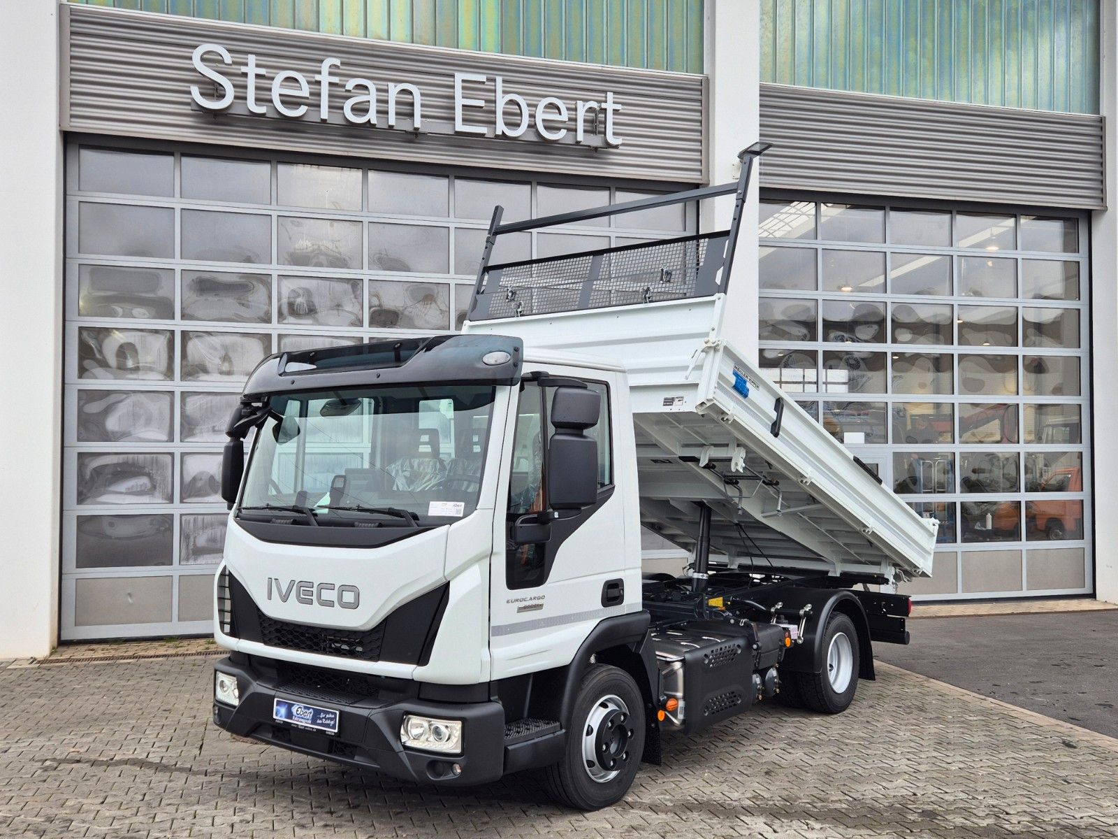 Fahrzeugabbildung Iveco Eurocargo ML80E21 Meiller Kipper 2x AHK 3 Sitze