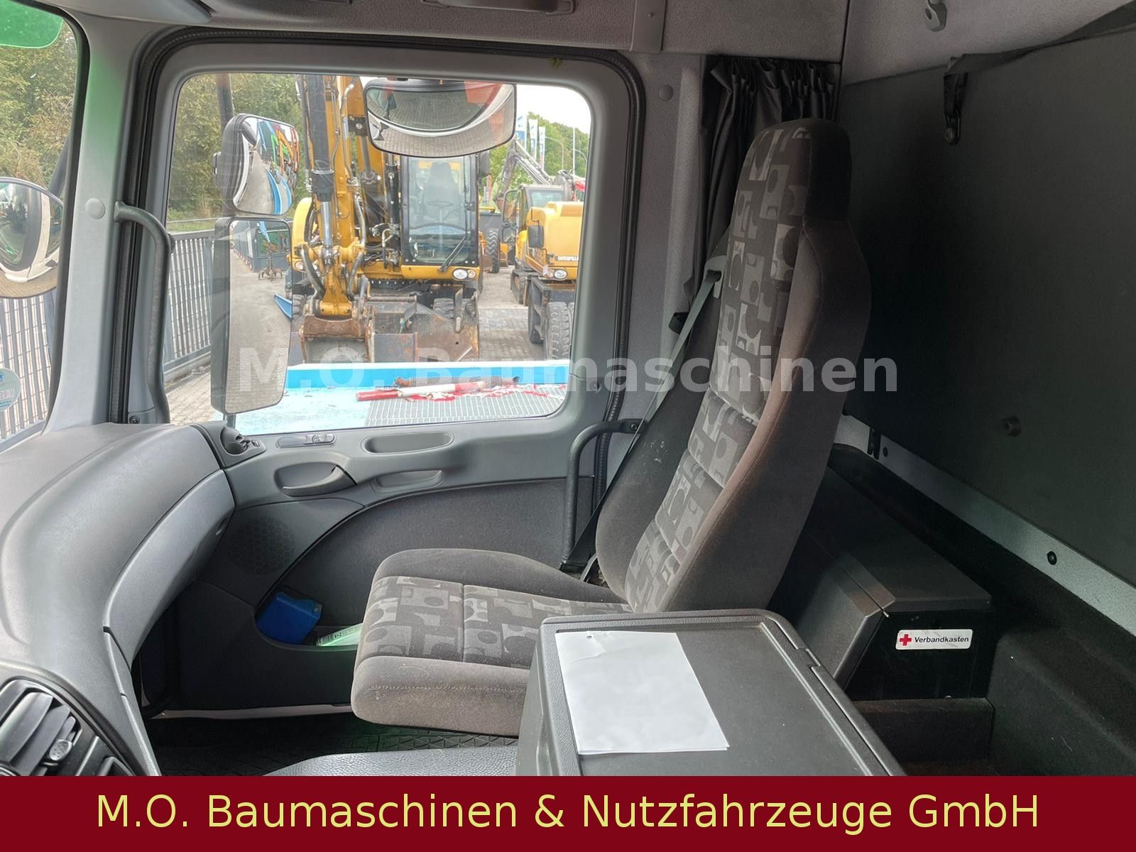 Fahrzeugabbildung Mercedes-Benz Actros 2541 / Saug u. Spühlwagen / Kroll  /
