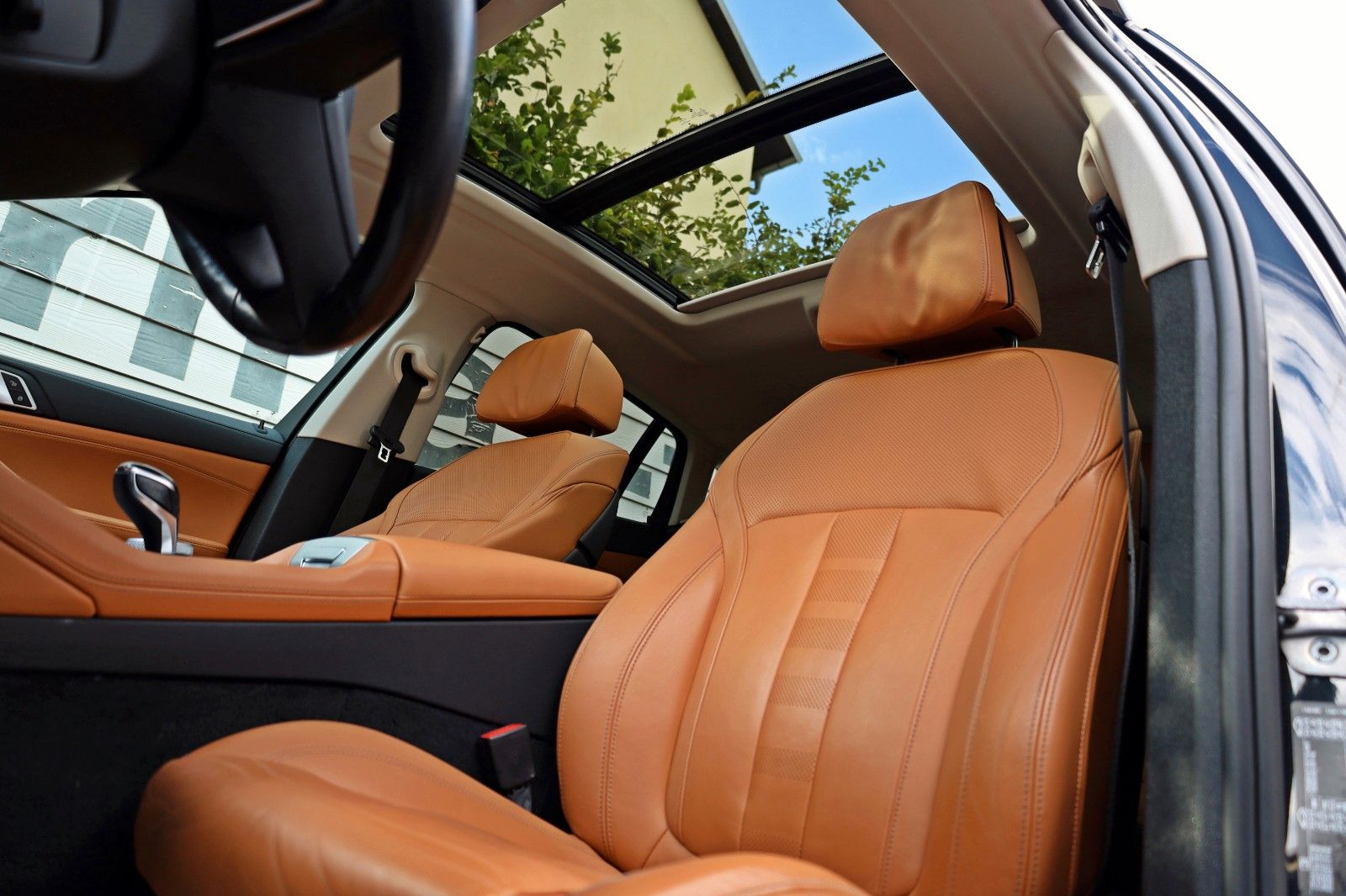Fahrzeugabbildung BMW X6 30d xDrive Leder,Navi,LED,ACC,PanDach,ParkPak