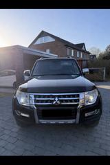 Mitsubishi Pajero 3,2 DI-D 4WD Intense Automatik Intense - Mitsubishi Pajero: Intense