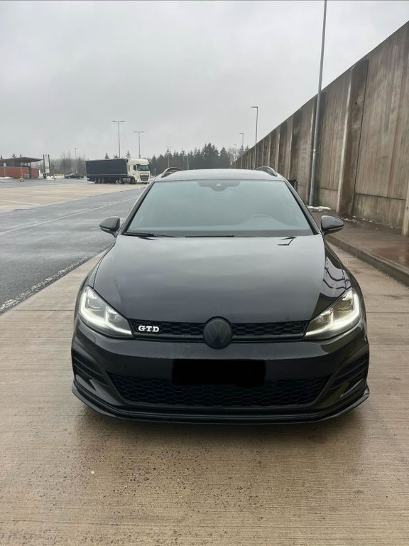Image of Volkswagen Golf