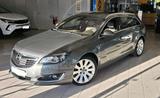 Opel Insignia a Sports Tourer OPC-line - Opel Insignia: Sports Tourer Opc Line
