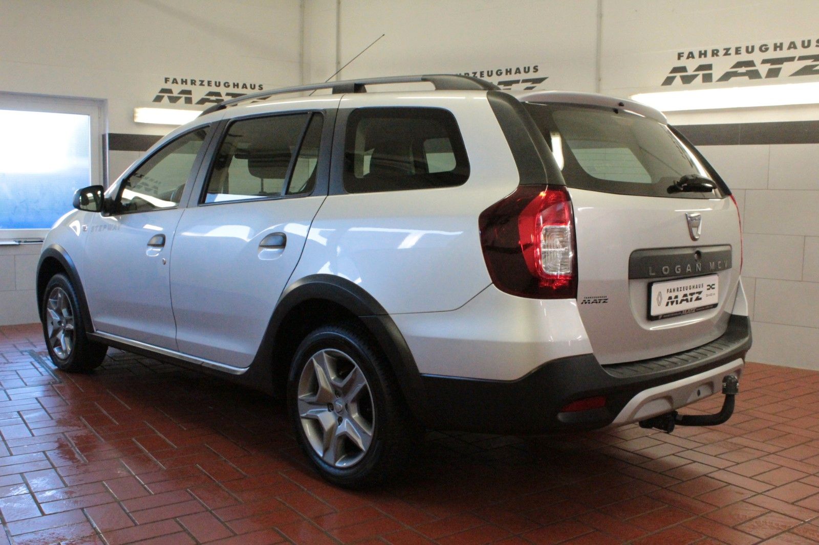 Fahrzeugabbildung Dacia Logan MCV TCe90 Stepway*Navi*Klima*