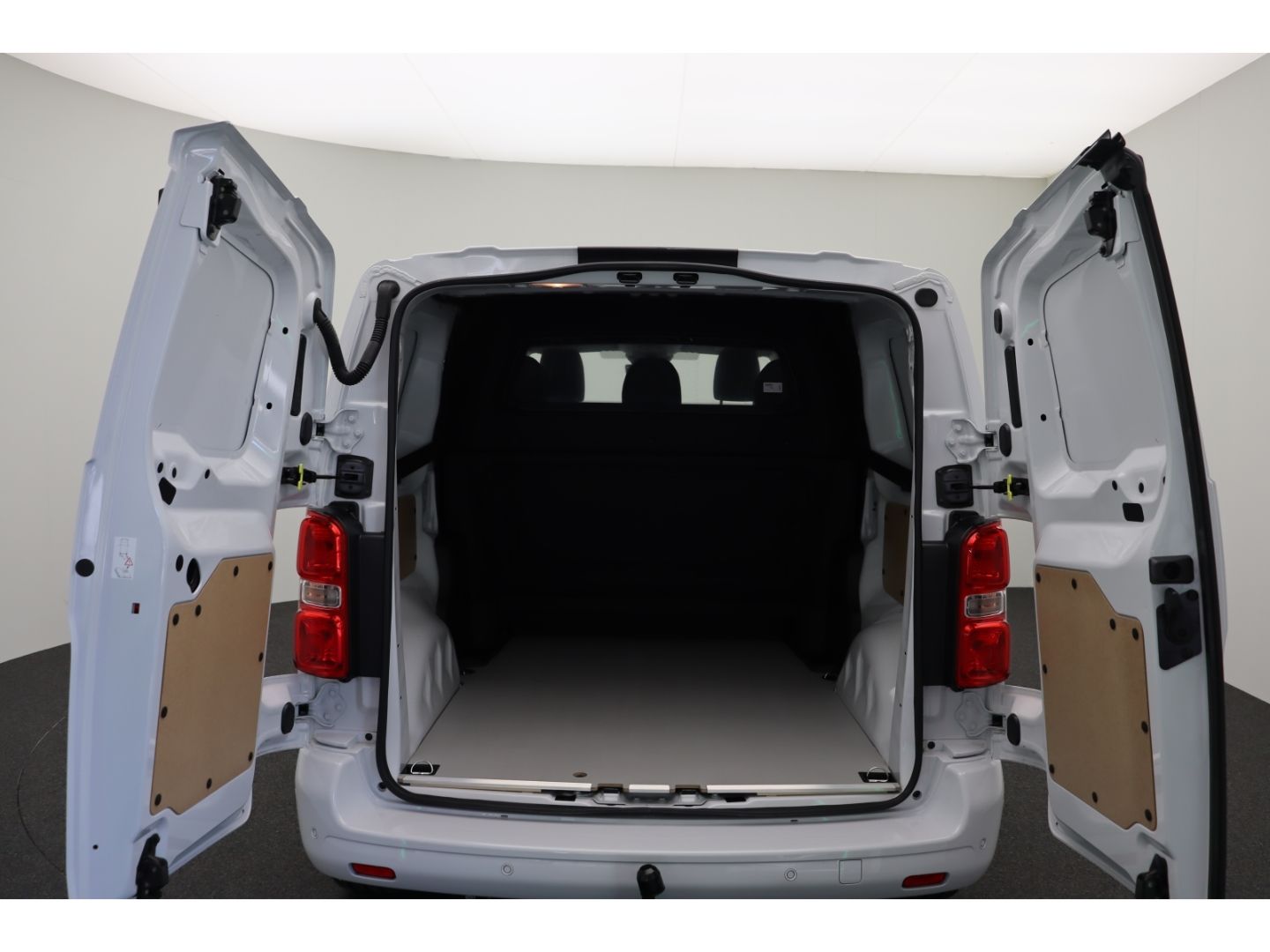 Fahrzeugabbildung Fiat Scudo L2 Multicab Basis Digitales Cockpit AHK