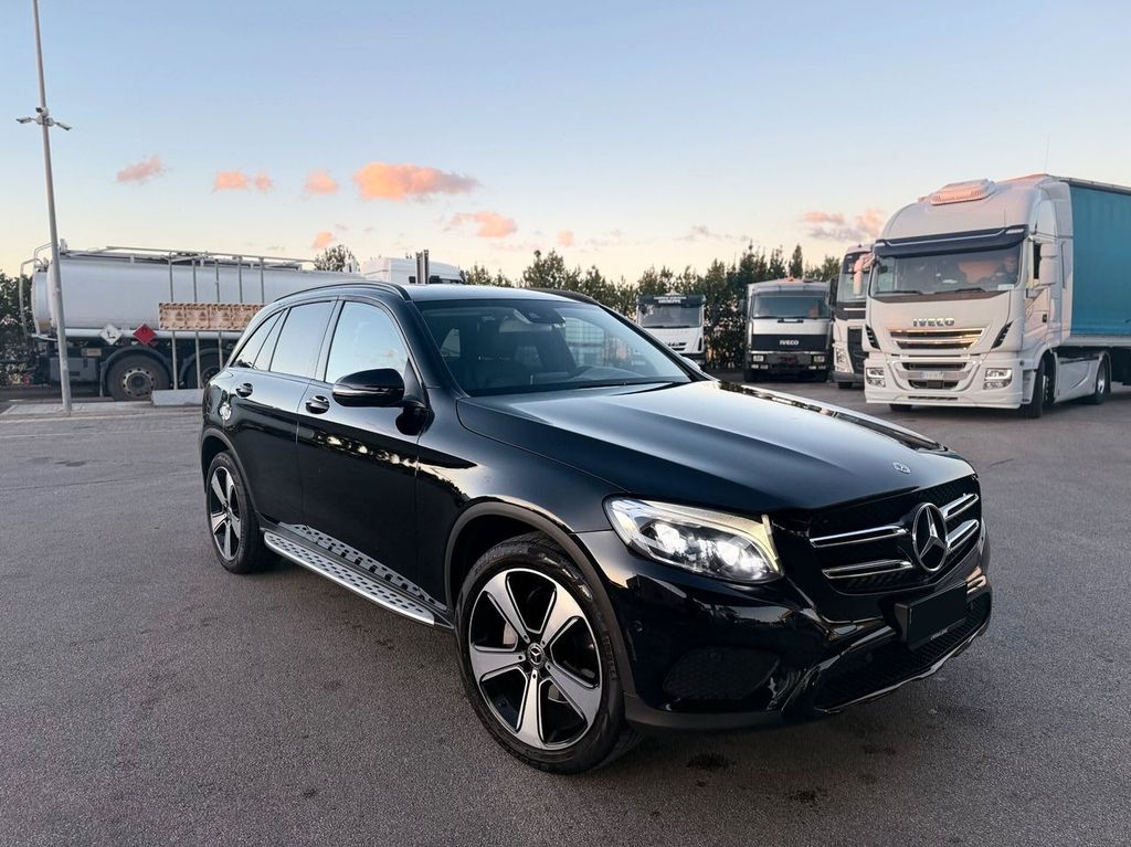 Image of Mercedes-Benz GLC 250